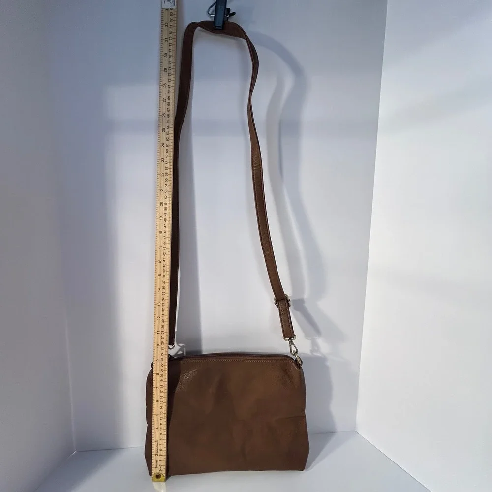 JOY Susan Faux Leather‎ Crossbody Bag Brown Textured Adjustable Strap Zip Boho